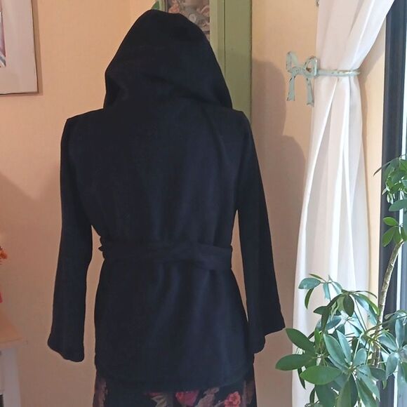 Calvin Klein Performance Wrap Hooded Jacket - Picture 5 of 11